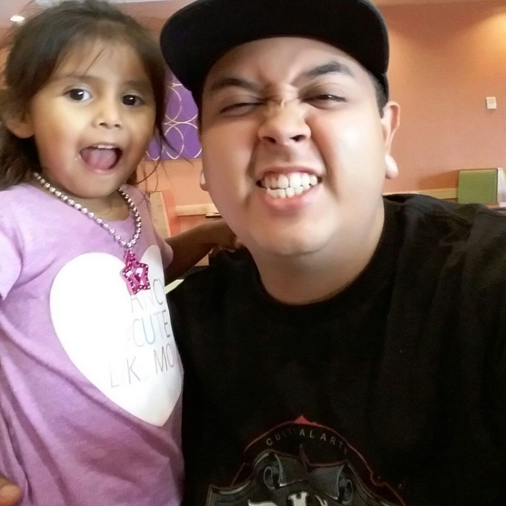 Meet your Posher, Demetris